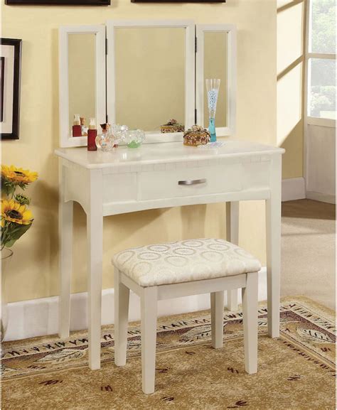 Potterville White Vanity Mcgregors Furniture Mattress