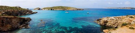 Comino island in Malta: travel guide and tips