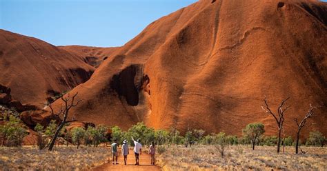 3 Days Uluru Kings Canyon Premium Camping Tour 980