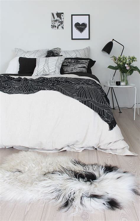 45 Timeless Black And White Bedrooms That Know How To Stand Out