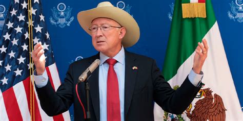 Ken Salazar Elogia Las Incautaciones De Drogas Y Armas En M Xico Y Eu