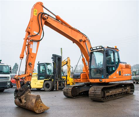 Doosan Dx Lc Tonne Steel Tracked Excavator Year S N