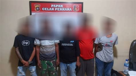 Gerebek Lokasi Judi Sabung Ayam 5 Pria Di Konawe Diringkus Polisi