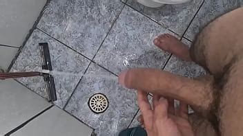 Despu S De La Corrida Viene La Meada Xvideos