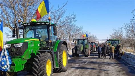 Vama Siret blocată Peste 1 100 de camioane așteaptă să intre din