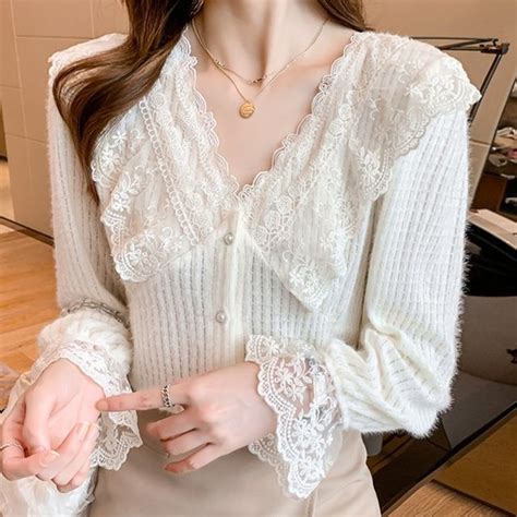 Dragan Pulse Long Sleeve Lace Panel Blouse Yesstyle