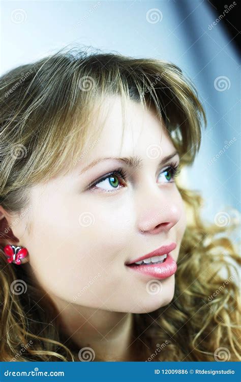 Belle Fille Blonde Photo Stock Image Du Humain Transmission