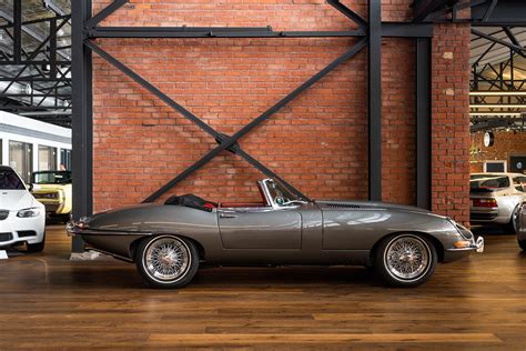 Jaguar E Type Roadster Silver 30 Richmonds