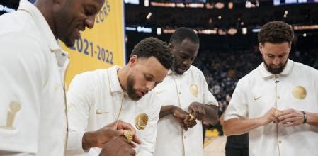 Al Detalle As Son Los Anillos De Campeones De La Nba De Los Golden