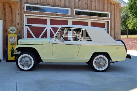 1967 WILLYS JEEPSTER CONVERTIBLE - 138173