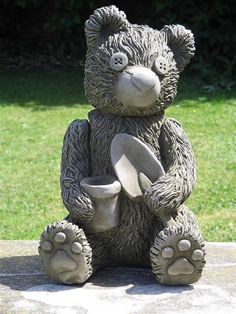 Dragonstone Gardener Teddy Bear Garden Statue Amazon Co Uk Garden