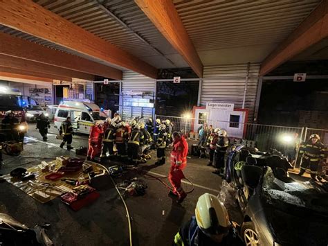 Feuerwehr übte mit Rotem Kreuz Bad Ischl den Ernstfall