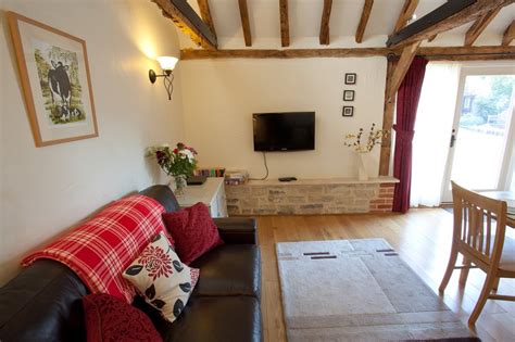 1 Bed Cottage In West Chiltington 10298329 Mouse House A Cosy