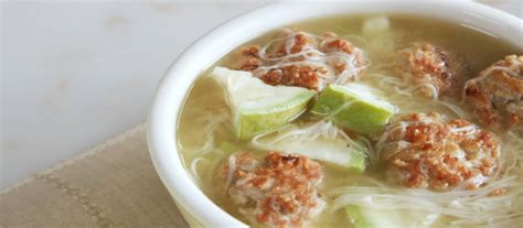 misua-noodles-meatballs-soup-recipe - Women Daily Magazine