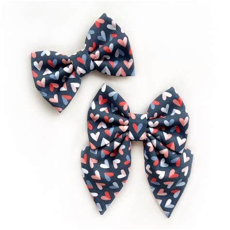 SEMI HEARTS // bow – Hidden Gems