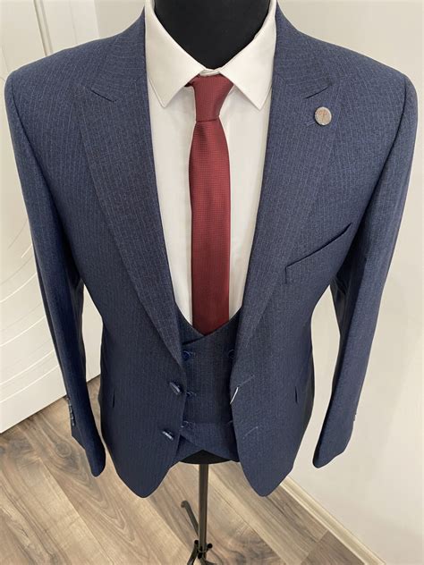 Костюм синий в полоску BlueStripe - ELITESUIT Прокат мужских костюмов и ...
