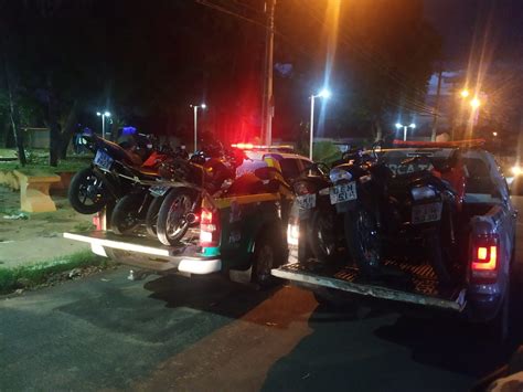 Polícia apreende 20 motos usadas em rolezinho que assombrou a