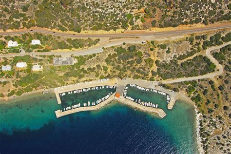 Agios Nikolaos Harbour in Agios Nikolaos, Greece - Marina Reviews ...