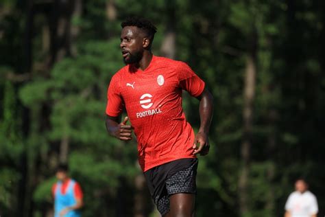 Amidst Saudi Suitors Divock Origi S Struggles At Ac Milan Have Led To