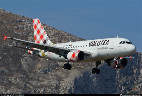 Ec Mtb Volotea Airlines Airbus A Photo By Dima Gabriel Id