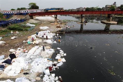 Turag River Pollution at Tongi Editorial Photography - Image of water, bangladesh: 103729082