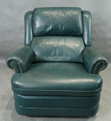 281: Green leather lazy boy recliner : Lot 281