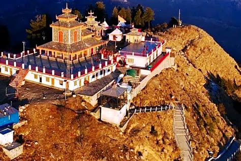 Offbeat Places Homestays Surkanda Devi Temple Places To Visit Tehri Garhwal