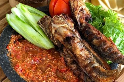 10 Resep Sambal Pecel Lele Mudah Dibuat Dan Enak