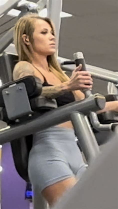 Petite Blonde With Bubble Butt In Blue Spandex Shorts Spandex Leggings Yoga Pants Forum