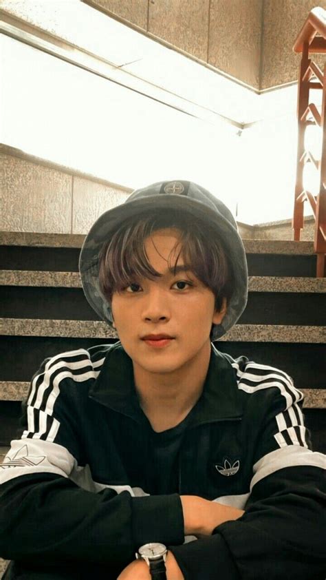 Haechan Nct Wallpaper Lockscreen Aesthetic Gambar Pacar Materi