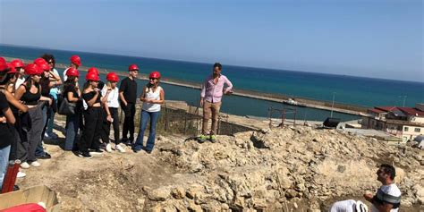 Crotone Gli Studenti Del Liceo Pitagora In Visita Al Cantiere Del