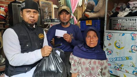 Jelang Ramadhan Yanmas Ansharu Syariah Tasikmalaya Berbagi Paket