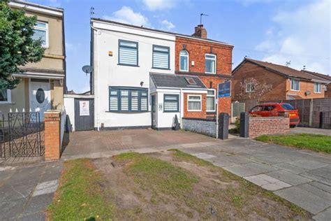 Green Leach Lane St Helens Merseyside Wa11 3 Bedroom Semi Detached