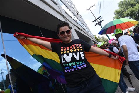 Exitosa Marcha Del Orgullo LGBTTTI En Toluca Report3