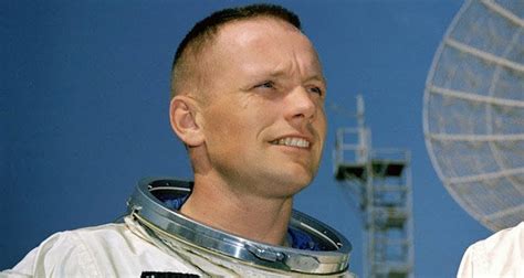 Neil Armstrong Facts - 16 Interesting Facts About Neil Armstrong ...