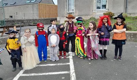 Mauges Sur Loire Les Enfants De L Cole Ont F T Carnaval Dans Les