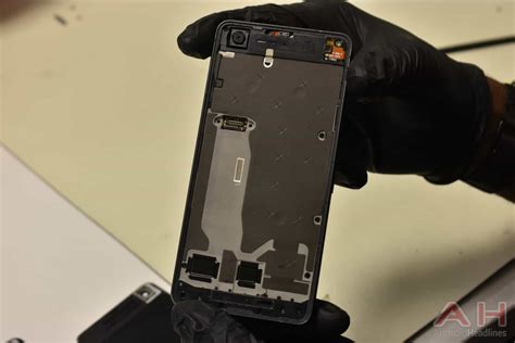 How Ubreakifix Repairs Broken Smartphone Screens