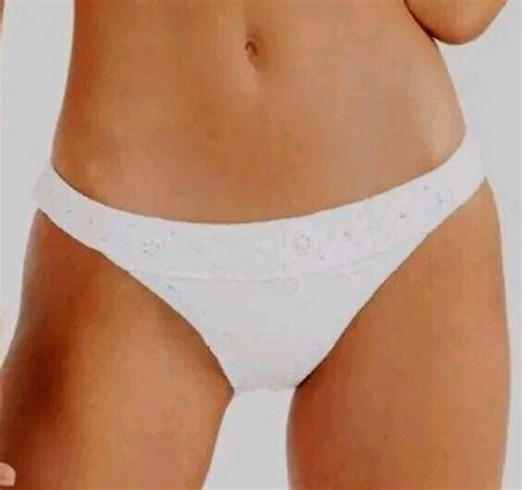 TIGERLILY BIKINI BOTTOMS BNWT SIZE MED 12 IVORY WHITE BRODERIE DETAIL