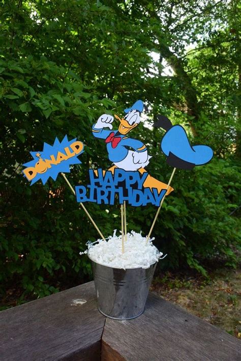 Having A Donald Duck Themed Party These Centerpieces Will Make A Great