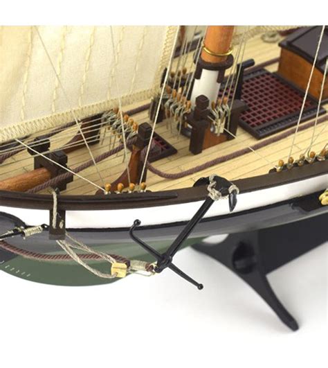 Maquette Bateau en Bois Goélette Américaine Harvey 1 60