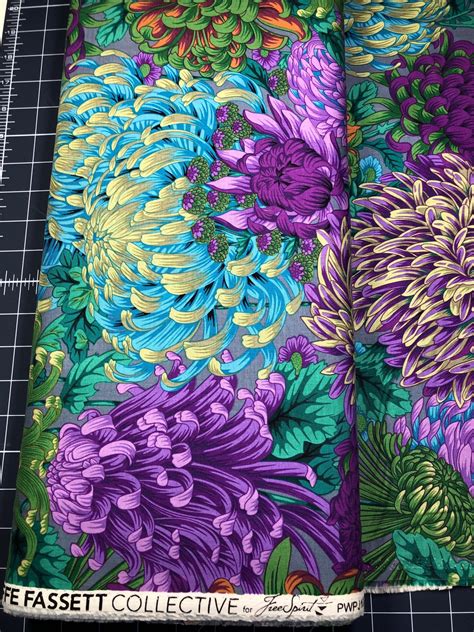 Hokusai S Mums Green Pwpj107 Kaffe Fassett Philip Jacobs Etsy