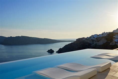 CANAVES OIA SUITES in Santorini - 2024 Prices,VIDEO,Ratings - Book Now