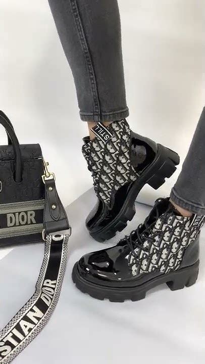 50276 Ботинки деми в стиле Di r - YouTube