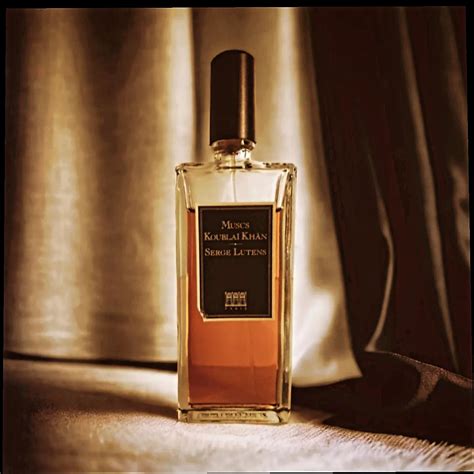 Muscs Koublai Khan Serge Lutens 香水 - 一款 1998年 中性 香水