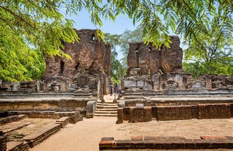 Kloster Potgul Vihara In Polonnaruwa Sri Lanka Redaktionelles Bild