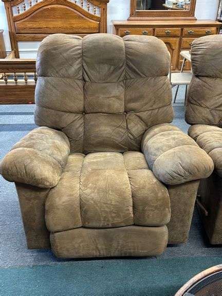 La Z Boy Rocker Recliner Isabell Auction