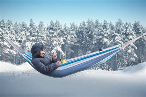 Hammock Camping in Winter - Beyond The Tent