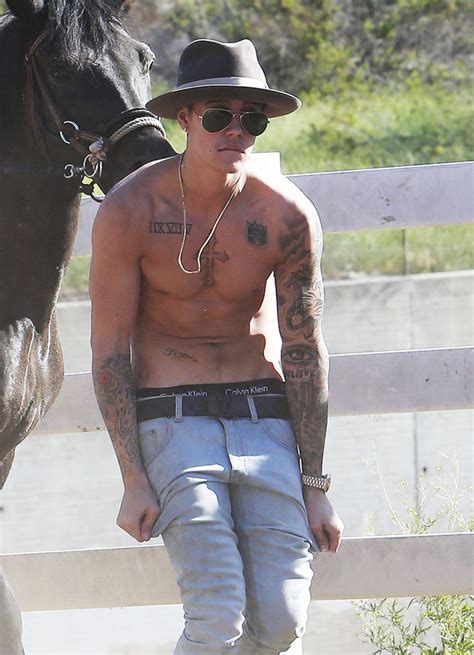 GAY MANS PLEASURE JUSTIN BIEBER Contains Nudity 71 Pics