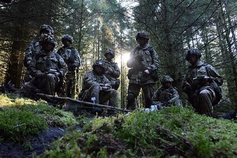 British Troops Test ‘Invisibility Cloak’