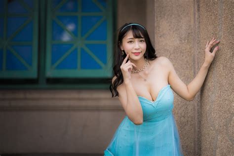 4K Asian Brunette girl Dress Décolletage Hands Glance HD